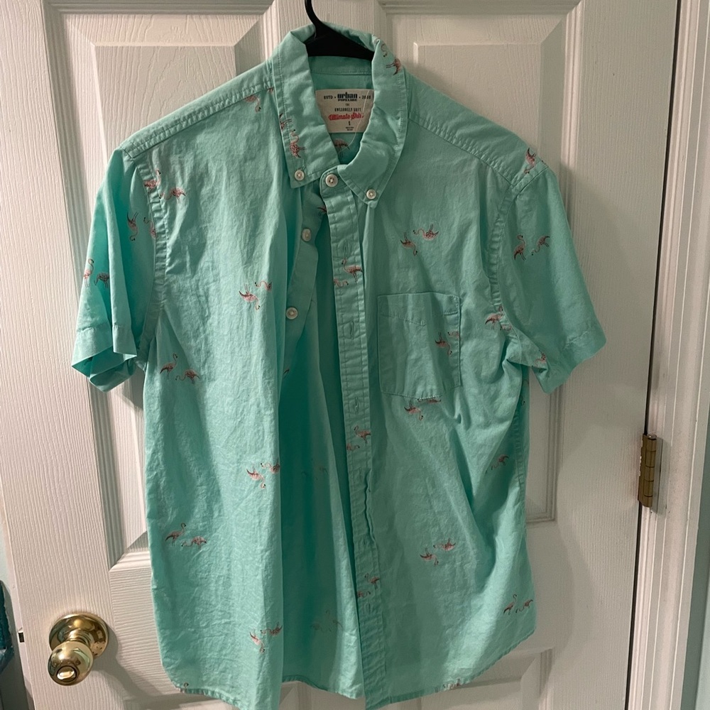 Button down flamingo
